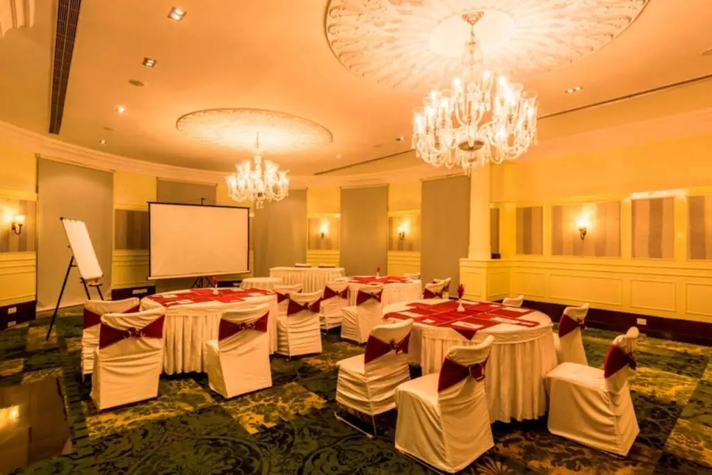 Palahalli: Royal Orchid Brindavan Gardens