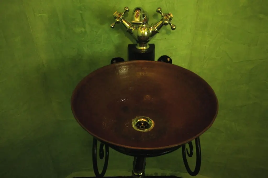carousel image 4