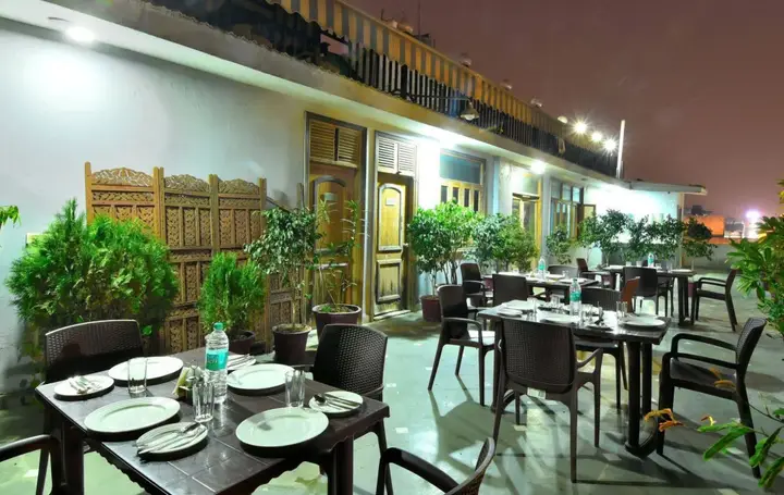Нью-Дели: Hotel De Holiday International