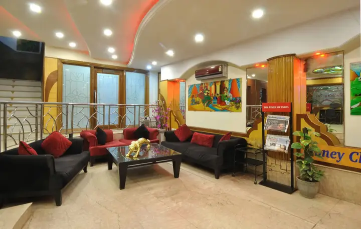 Нью-Дели: Hotel De Holiday International