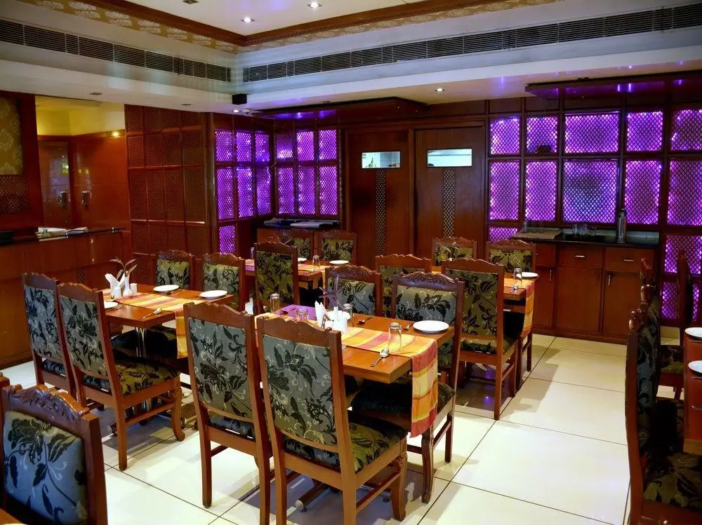 Джайпур: FabHotel Royal CM Bani Park