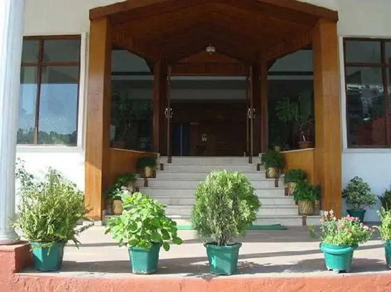 Шимла: Quality Inn Himdev