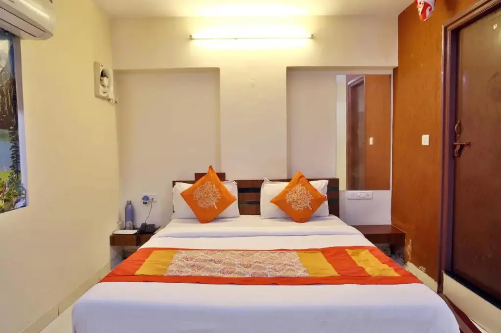 Ахмедабад: Hotel Royal Stay