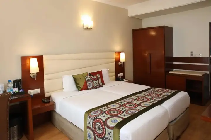 Нью-Дели: Ahuja Residency, Sunder Nagar