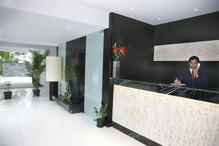 Пуна: AR Suites Fontana Bay