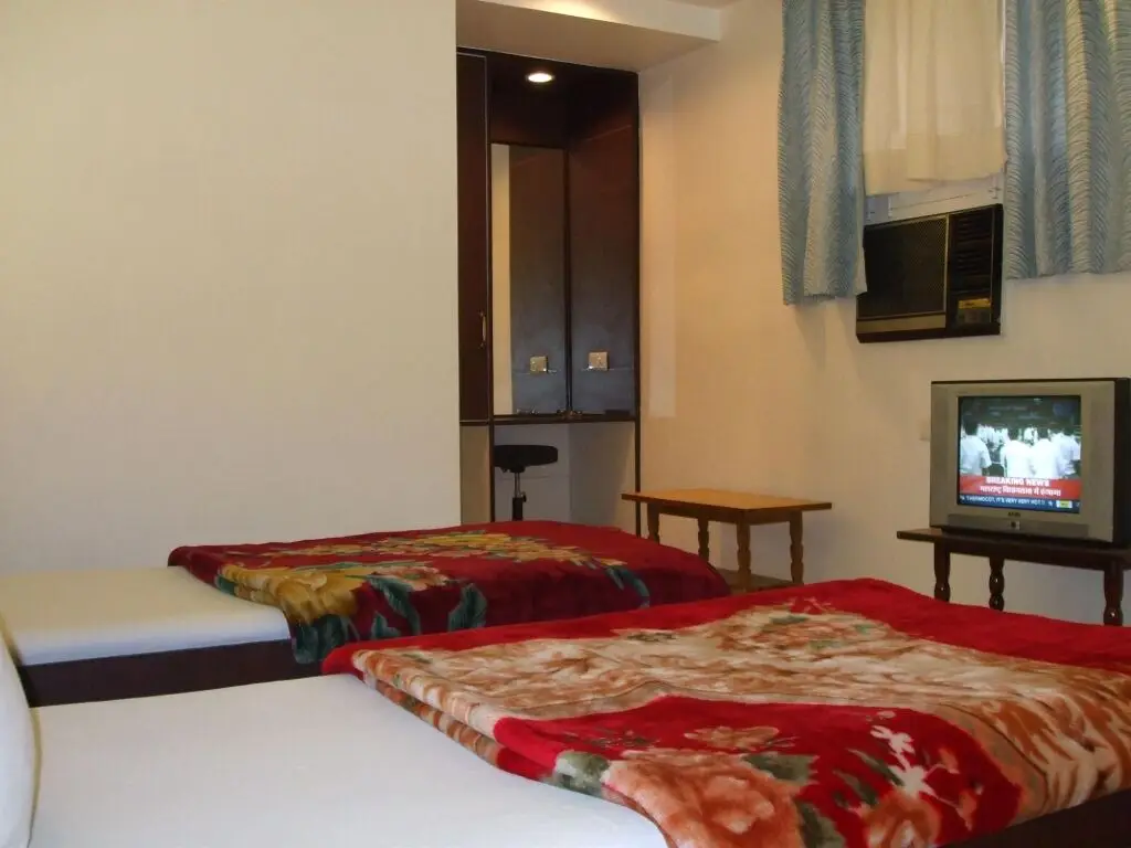 Лудхиана: Hotel Samrat