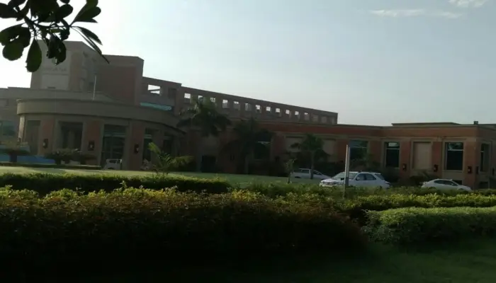 Лудхиана: Aveda Hotel - Ludhiana