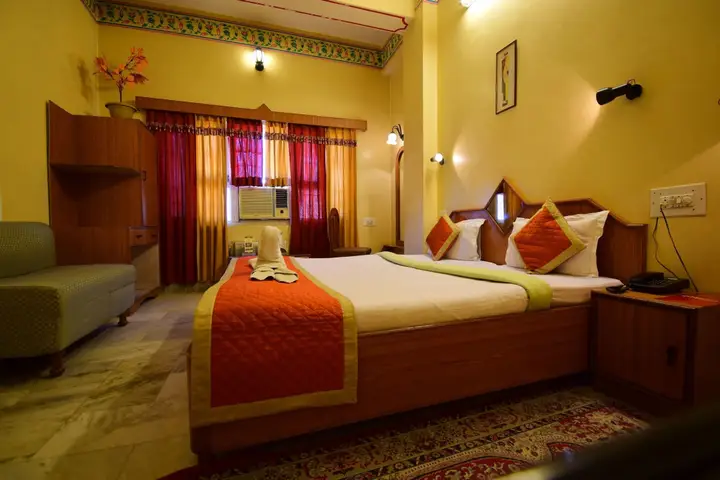 Джайпур: Hotel Bani Park Palace