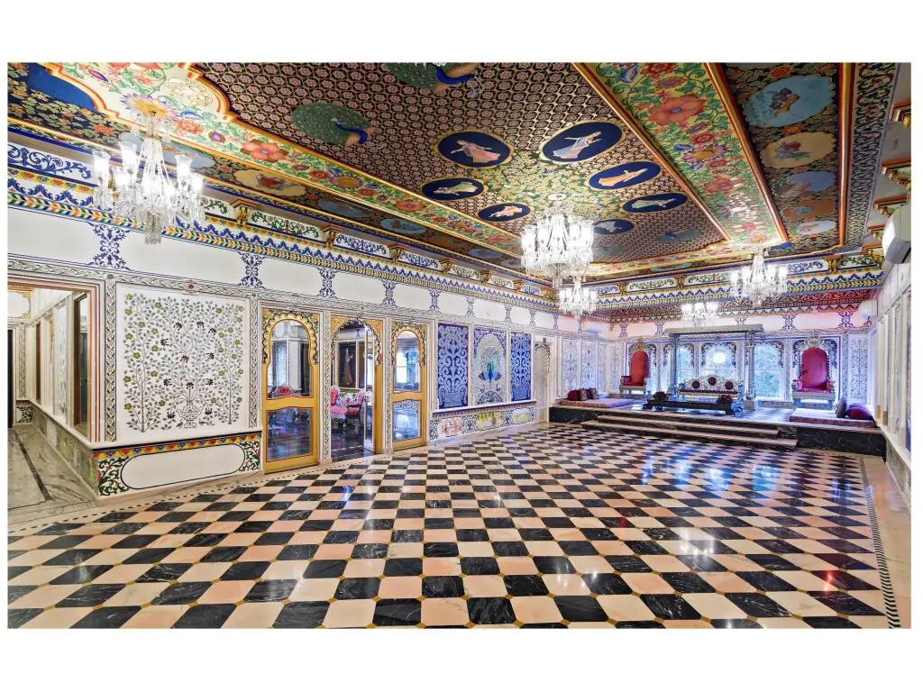 carousel image 1