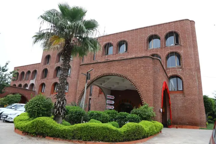 Вриндаван: Magsons Resorts Vrindavan