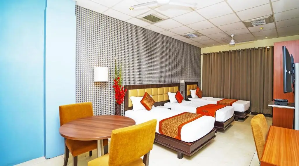 Нью-Дели: Hotel Pooja Palace
