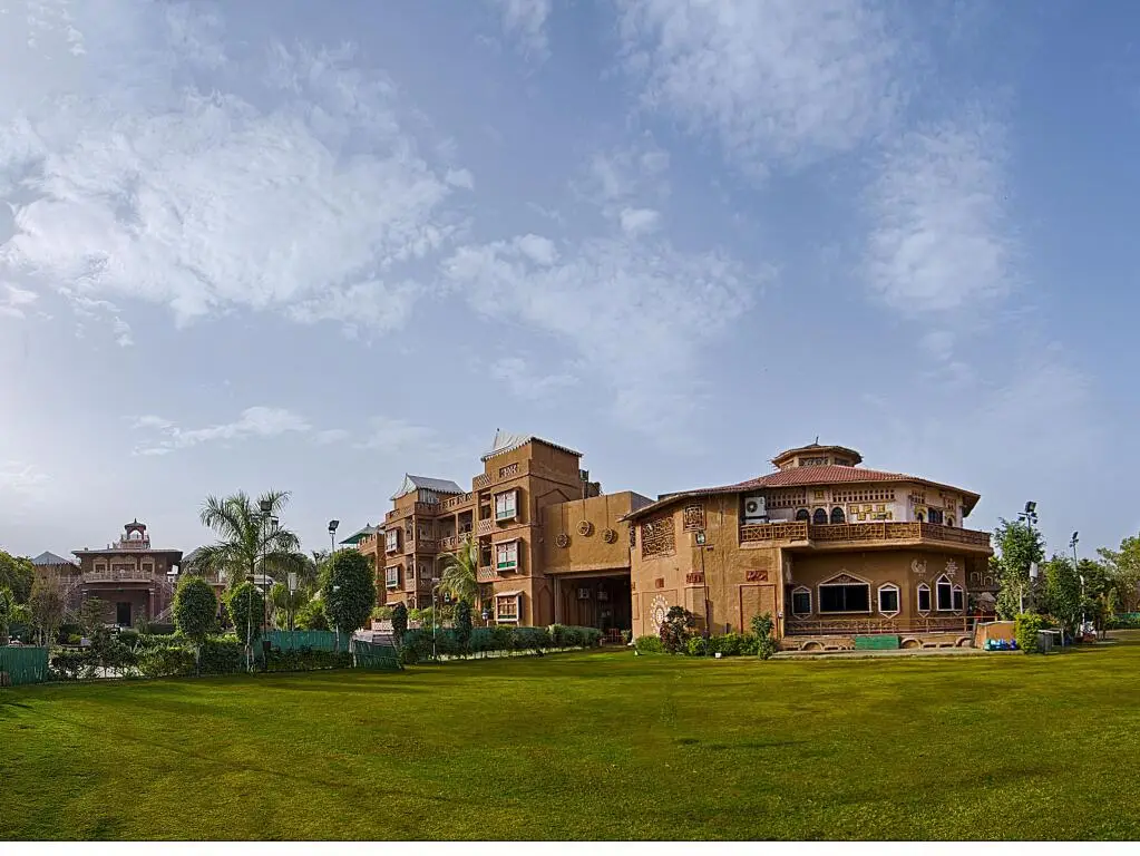 Джодхпур: Nirali Dhani Ethnic Heritage Hotel And Resort
