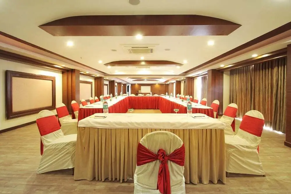 Джайпур: Cambay Resort Jamdoli