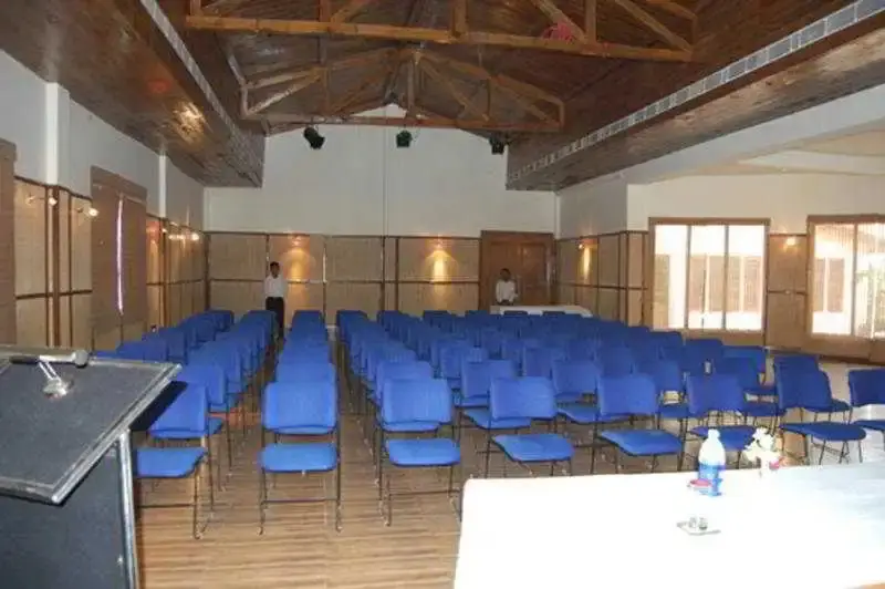 Наинитал: Mapple Leisure Resort Corbett