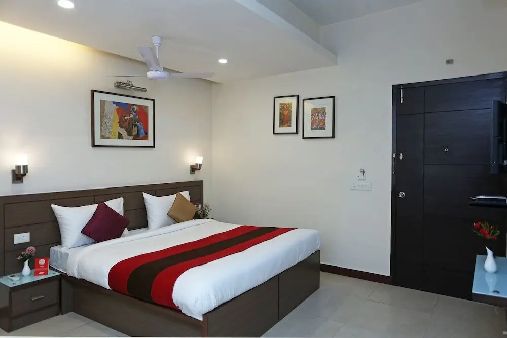 Агра: OYO 11577 Hotel Crystal Retreat