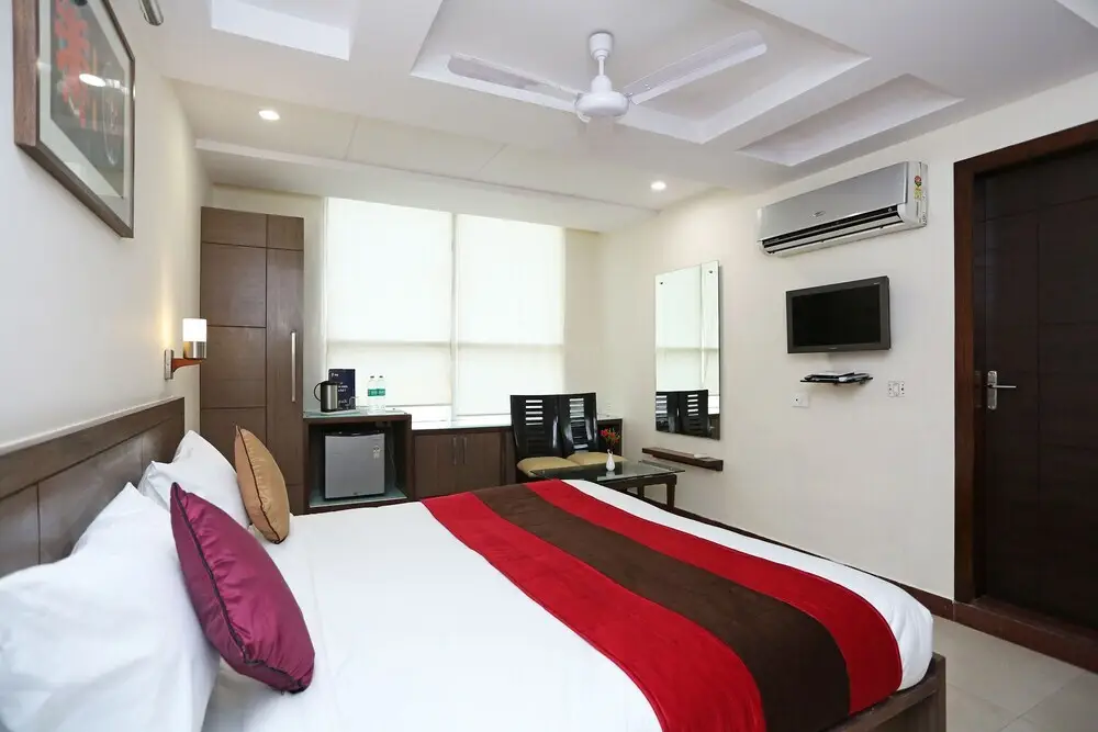 Агра: OYO 11577 Hotel Crystal Retreat