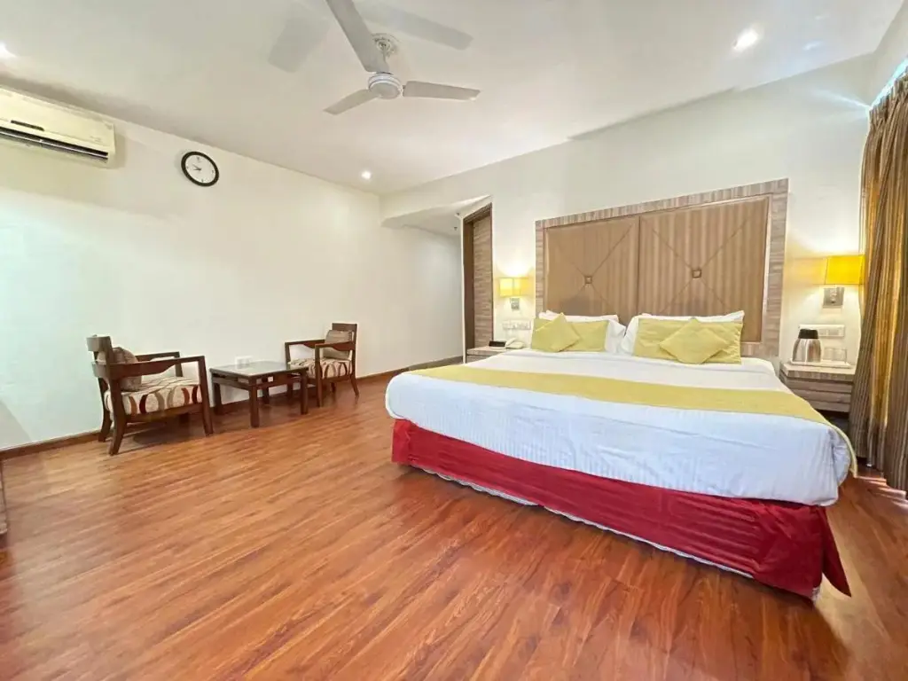 Агра: Surasena Regal Vista Agra