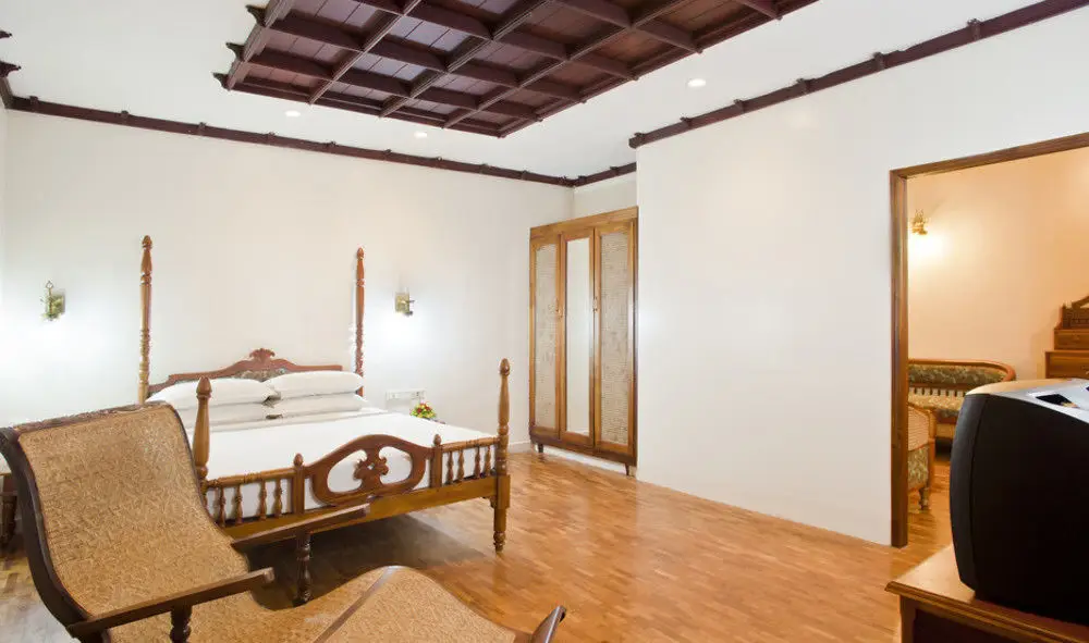Коччи: The Woods Manor MG Road
