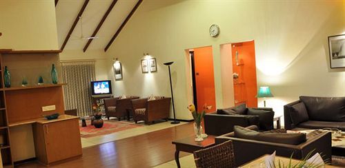 Бангалор: Sterling Suites - Langford Town