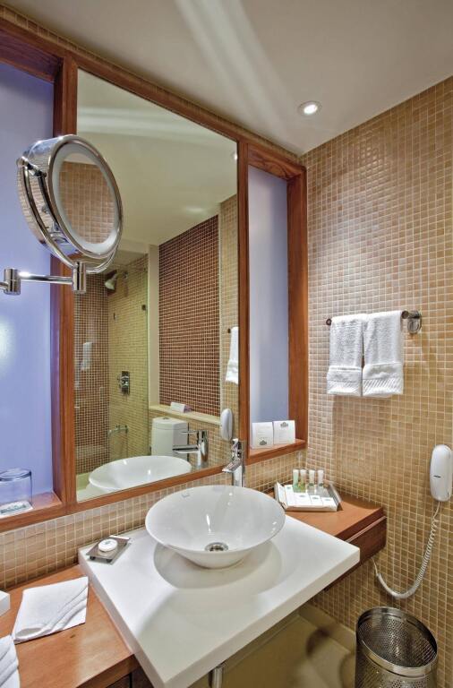 Ахмедабад: BloomSuites Ahmedabad