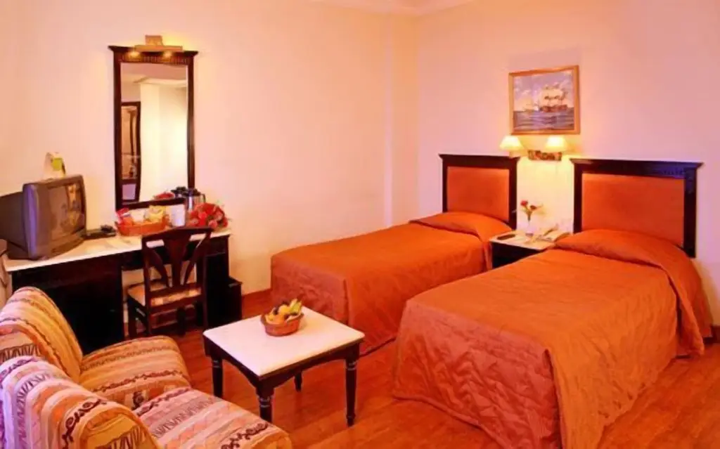 Коччи: Harbour View Residency Hotel