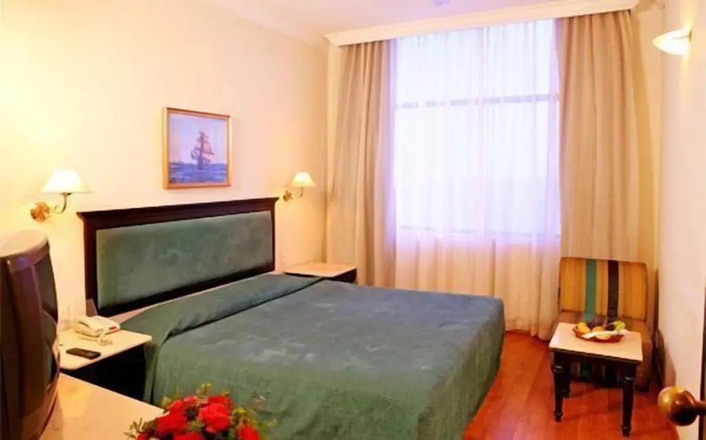 Коччи: Harbour View Residency Hotel