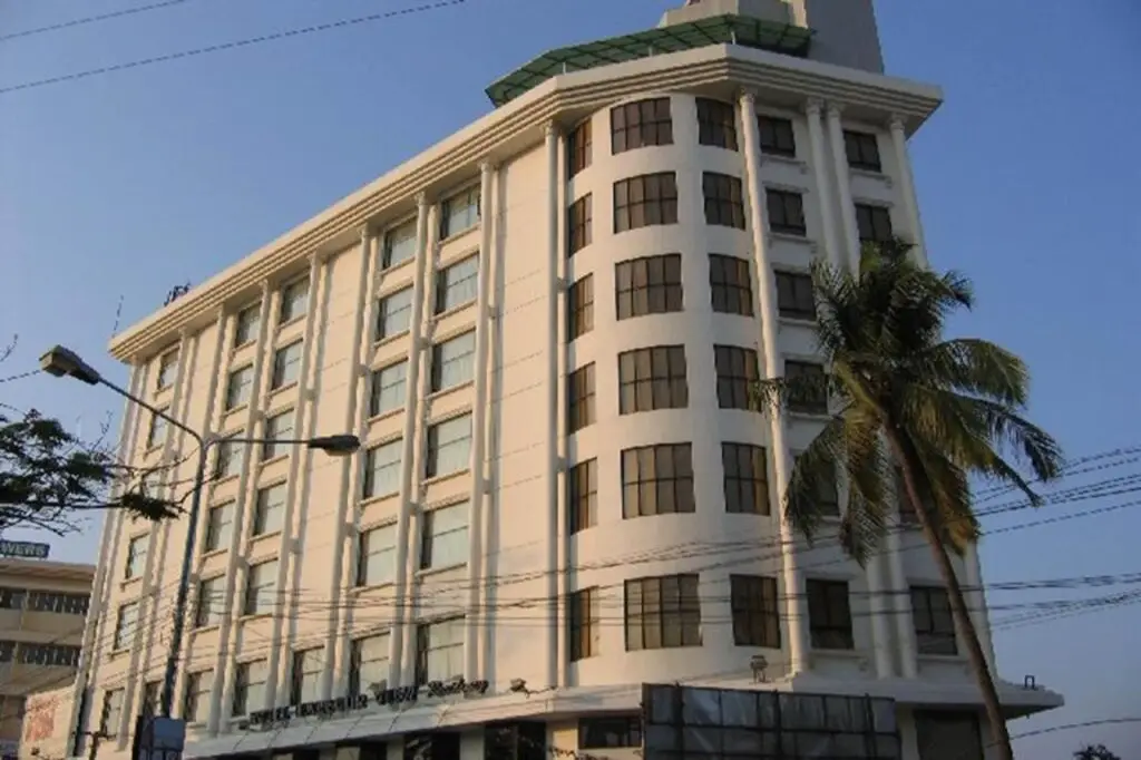 Коччи: Harbour View Residency Hotel
