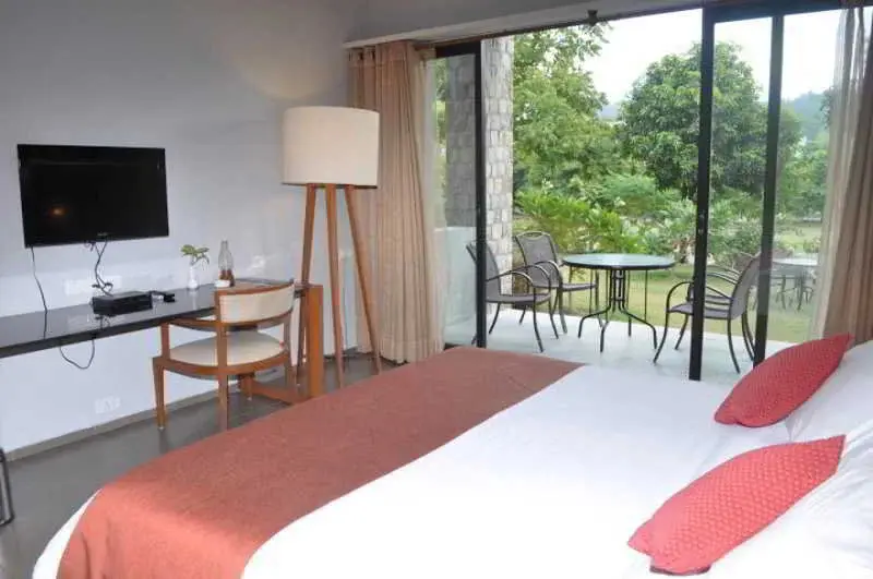 Наинитал: Aranya Safari Resort - The Corbett National Park