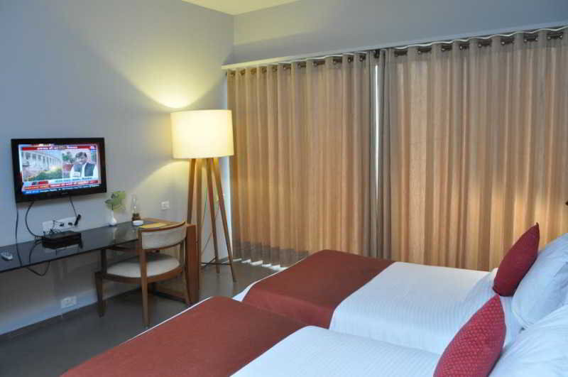 Наинитал: Aranya Safari Resort - The Corbett National Park