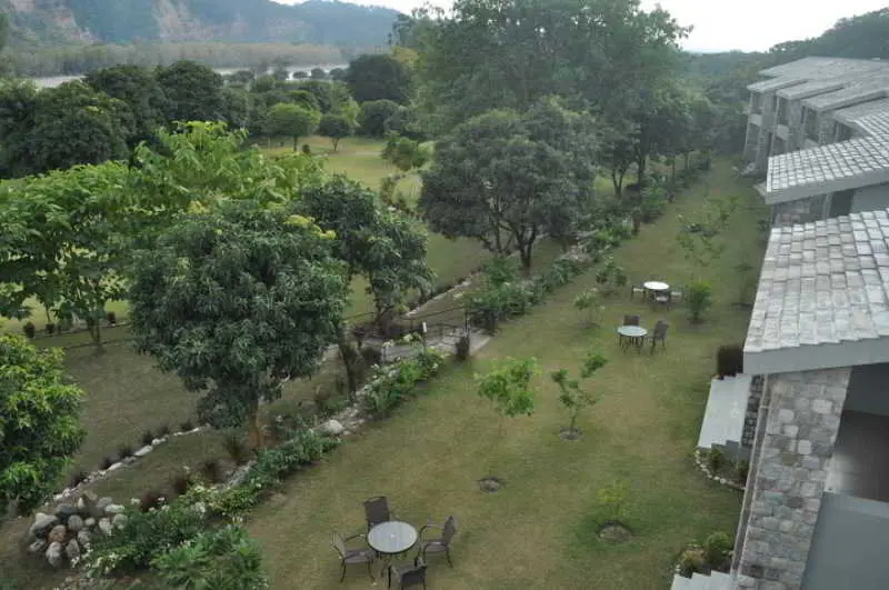 Наинитал: Aranya Safari Resort - The Corbett National Park