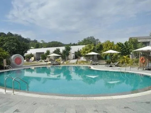 Наинитал: Aranya Safari Resort - The Corbett National Park