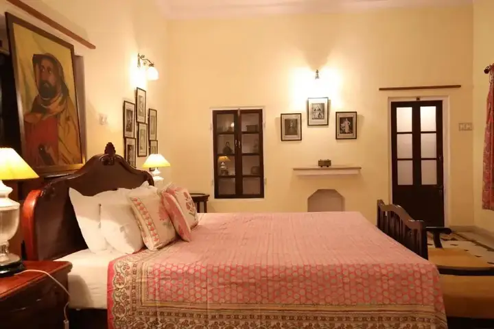 Навалгарх: Roop Niwas Kothi Hotel