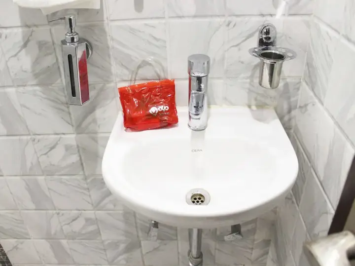 Нью-Дели: Hotel Sawera International