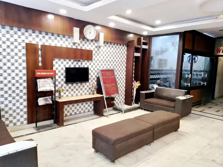 Нью-Дели: Hotel Maanvi