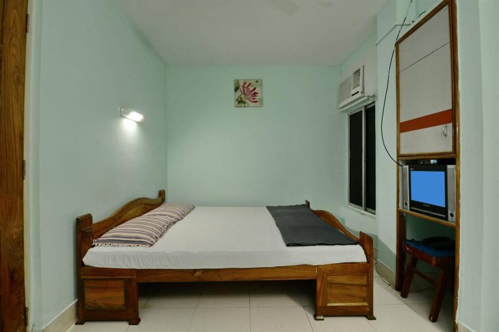 Бхубанешвар: Hotel Janpath
