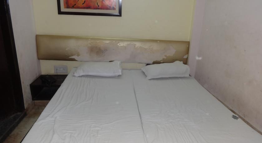 Нью-Дели: Priyanka Guest House