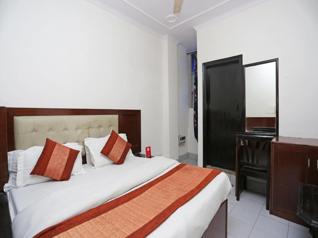 Нью-Дели: ADB Rooms Neelam Palace
