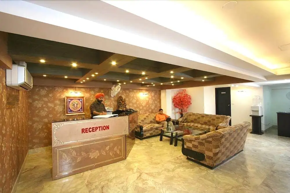 Нью-Дели: Hotel Jeniffer Inn