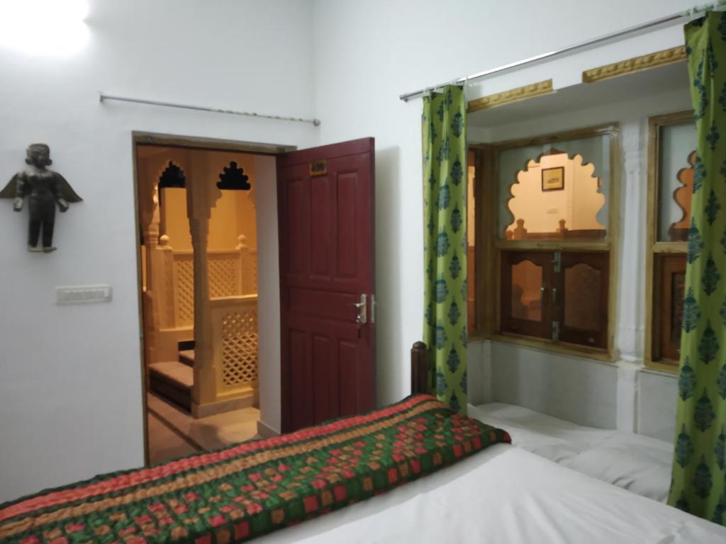 Удаипур: Hotel Mewari Villa Udaipur