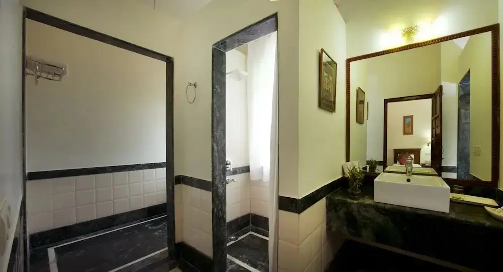 Навалгарх: Sara Vilas Hotel