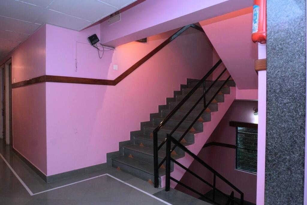 Нагпур: Hotel Gayatri Inn