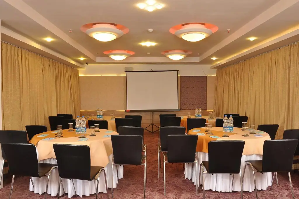 Колката: Hotel Niharika