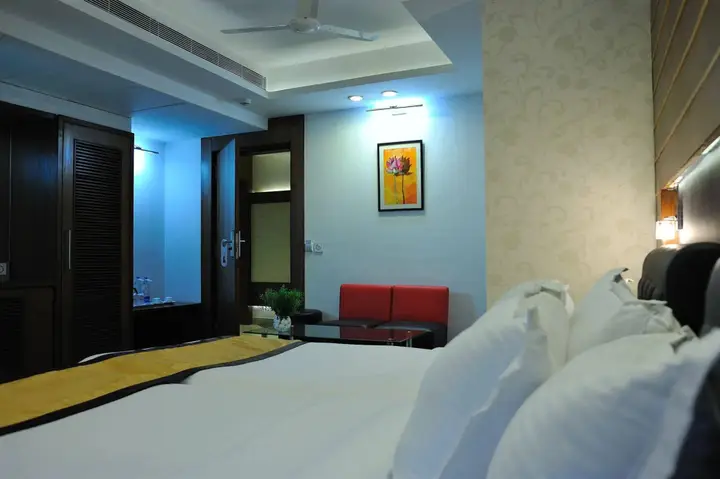 Колката: Hotel Niharika