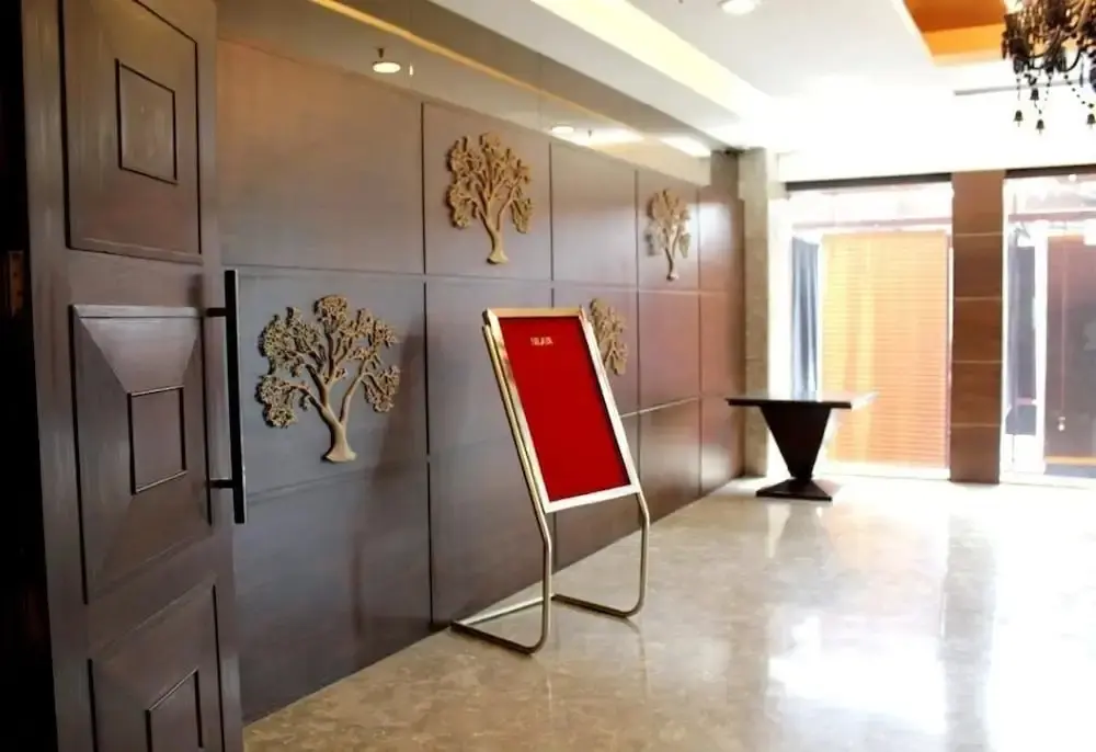 Нью-Дели: The Golden Palms Hotel & Spa Delhi