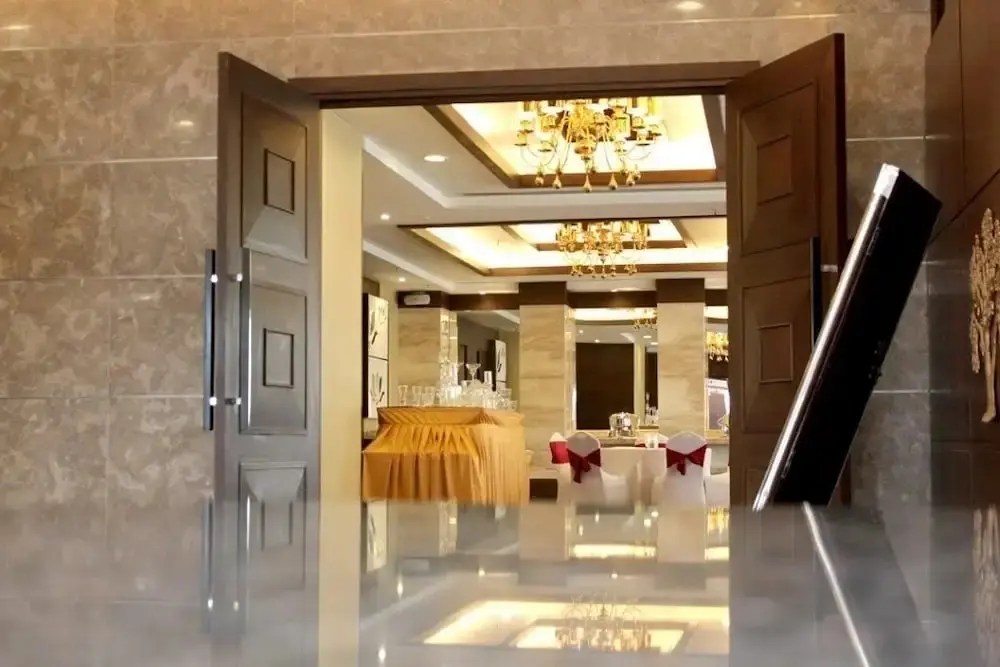 Нью-Дели: The Golden Palms Hotel & Spa Delhi