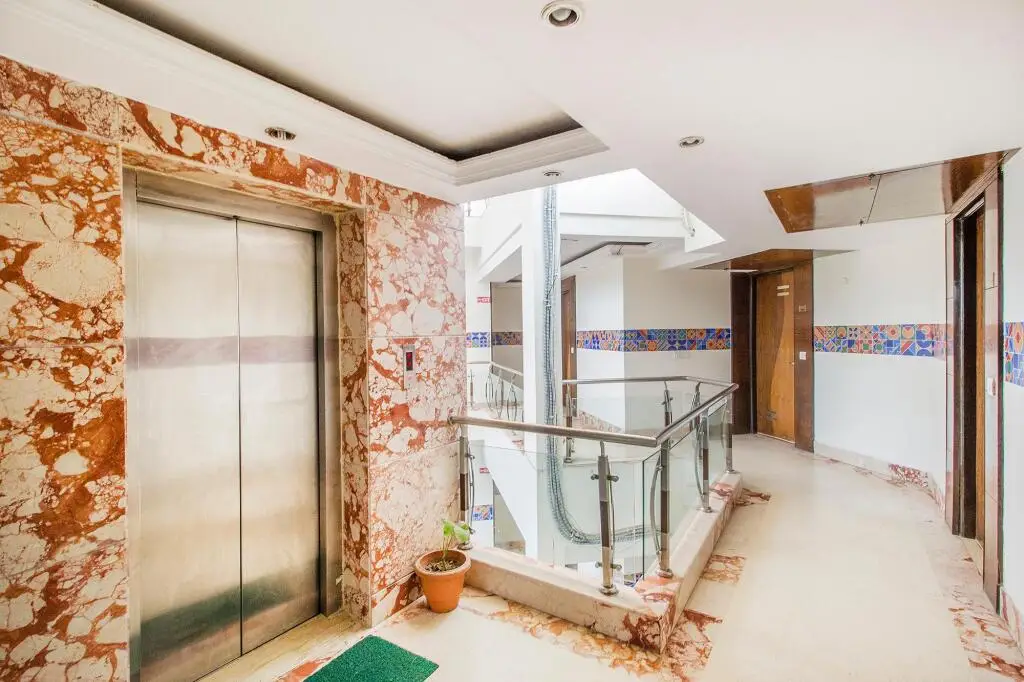 Нью-Дели: Hotel Marble Arch