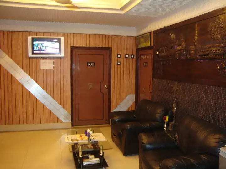 Колката: Shila International