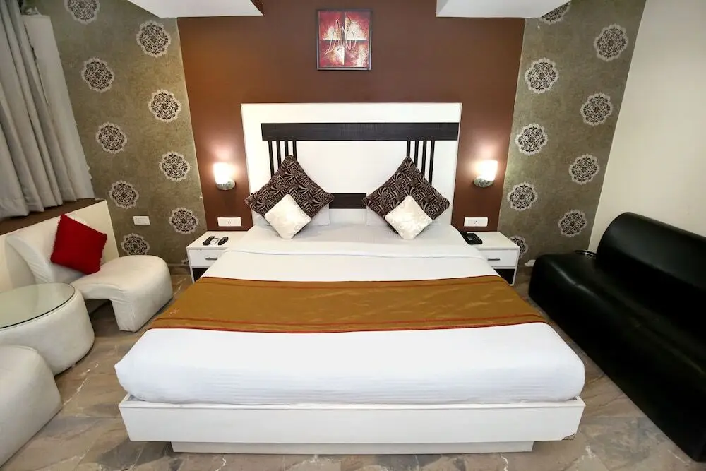 Чандигарх: Hotel Absolute Comfort