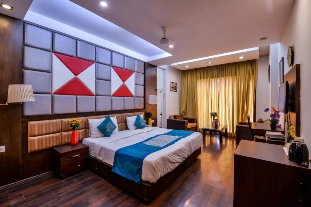 Гуруграм: Hotel Golf View Suites