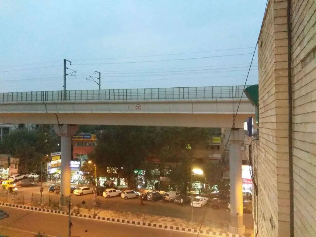 Нью-Дели: The Legend Inn - New Delhi